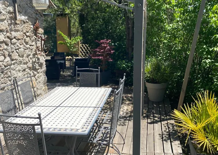 펜션 Le Cabanon La Robine-Sur-Galabre